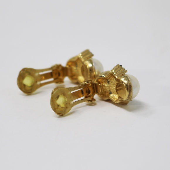VTG CHRISTIAN DIOR Earrings Gold Plated Faux Pearl Swarovski Crystals Clip Ons. - Picture 6 of 9